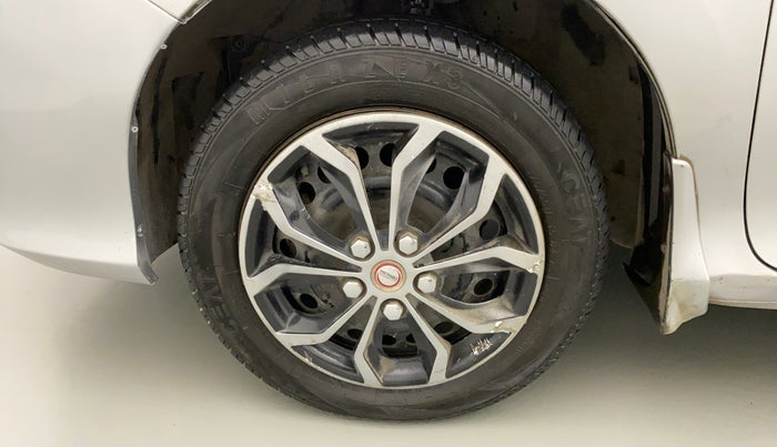 2016 Honda City 1.5L I-DTEC SV, Diesel, Manual, 1,22,968 km, Left Front Wheel