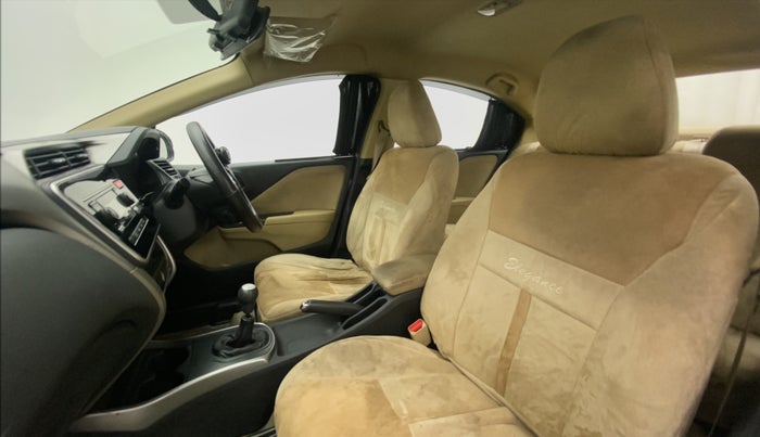 2016 Honda City 1.5L I-DTEC SV, Diesel, Manual, 1,22,968 km, Right Side Front Door Cabin