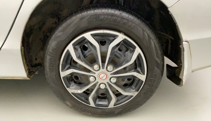 2016 Honda City 1.5L I-DTEC SV, Diesel, Manual, 1,22,968 km, Left Rear Wheel