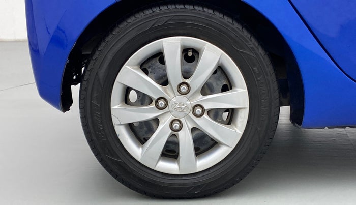 2013 Hyundai Eon MAGNA PLUS, CNG, Manual, 57,852 km, Right Rear Wheel