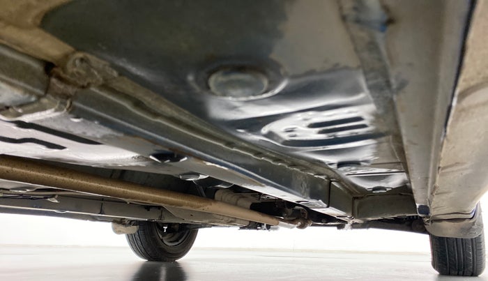 2013 Hyundai Eon MAGNA PLUS, CNG, Manual, 57,852 km, Right Side Underbody