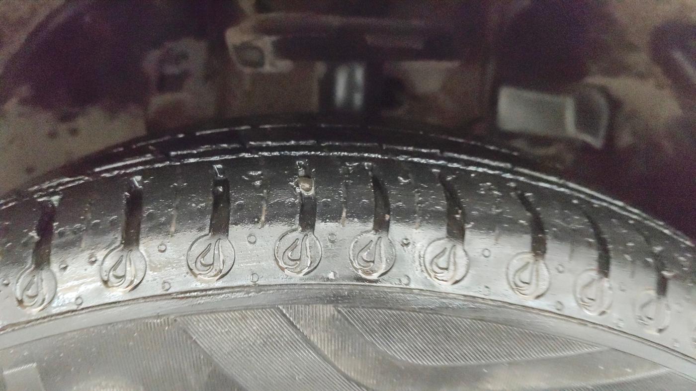 2024 Tata TIGOR XZA Plus iCNG , CNG, Automatic, 21,410 km, Right Front Tyre Tread