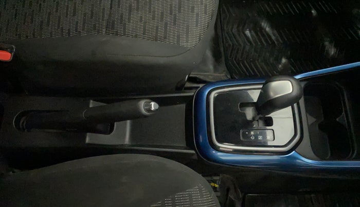 2017 Maruti IGNIS DELTA 1.2 AMT, Petrol, Automatic, 48,719 km, Gear Lever