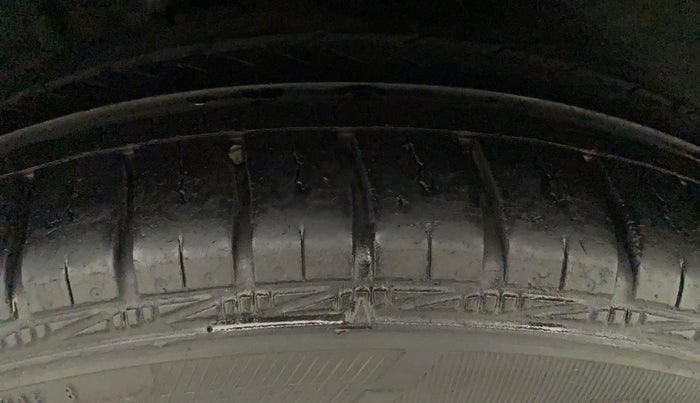 2017 Maruti IGNIS DELTA 1.2 AMT, Petrol, Automatic, 48,719 km, Right Rear Tyre Tread