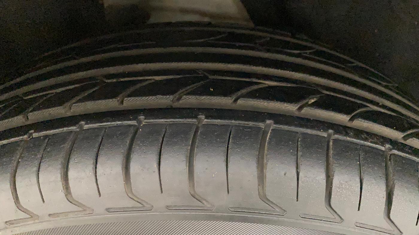 2016 Ford Ecosport TITANIUM 1.5L PETROL AT, Petrol, Automatic, 51,407 km, Right Rear Tyre Tread