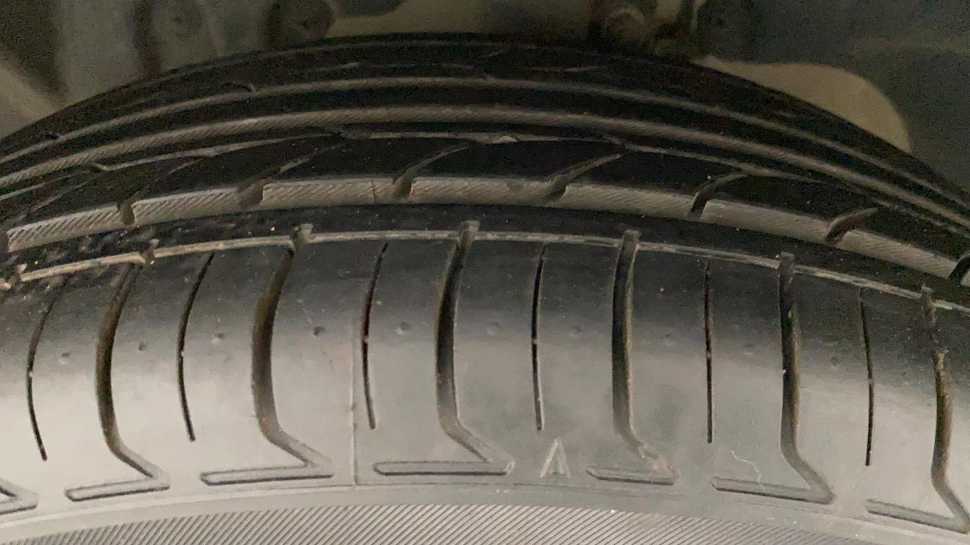 2016 Ford Ecosport TITANIUM 1.5L PETROL AT, Petrol, Automatic, 51,407 km, Left Front Tyre Tread