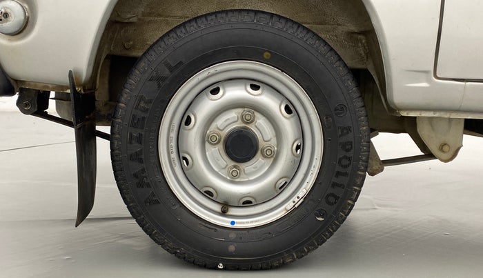 2016 Maruti Omni 5 SEATER, Petrol, Manual, 27,393 km, Right Rear Wheel