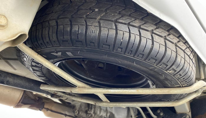 2016 Maruti Omni 5 SEATER, Petrol, Manual, 27,393 km, Spare Tyre