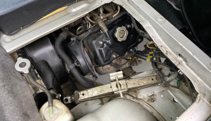 2016 Maruti Omni 5 SEATER, Petrol, Manual, 27,393 km, Open Bonet