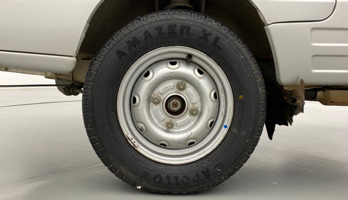 2016 Maruti Omni 5 SEATER, Petrol, Manual, 27,393 km, Left Front Wheel