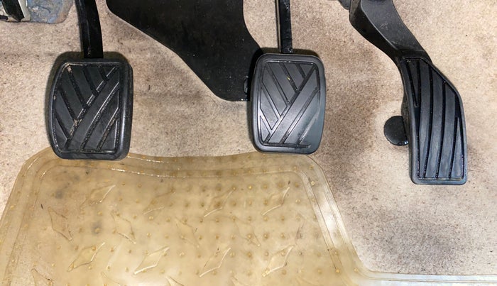 2013 Maruti Swift Dzire VDI, Diesel, Manual, 15,195 km, Pedals