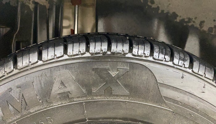 2013 Maruti Swift Dzire VDI, Diesel, Manual, 15,195 km, Right Rear Tyre Tread