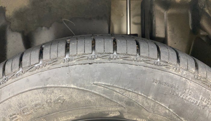 2013 Maruti Swift Dzire VDI, Diesel, Manual, 15,195 km, Left Rear Tyre Tread