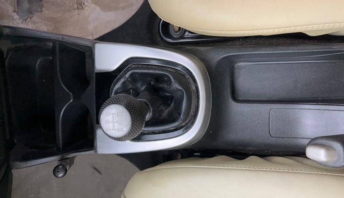 2016 Honda Jazz 1.2L I-VTEC SV, Petrol, Manual, 94,262 km, Gear Lever