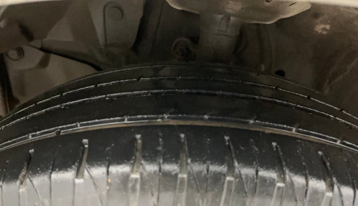 2016 Honda Jazz 1.2L I-VTEC SV, Petrol, Manual, 94,262 km, Left Front Tyre Tread