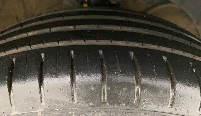 2021 Toyota Glanza G, Petrol, Manual, 19,577 km, Right Front Tyre Tread