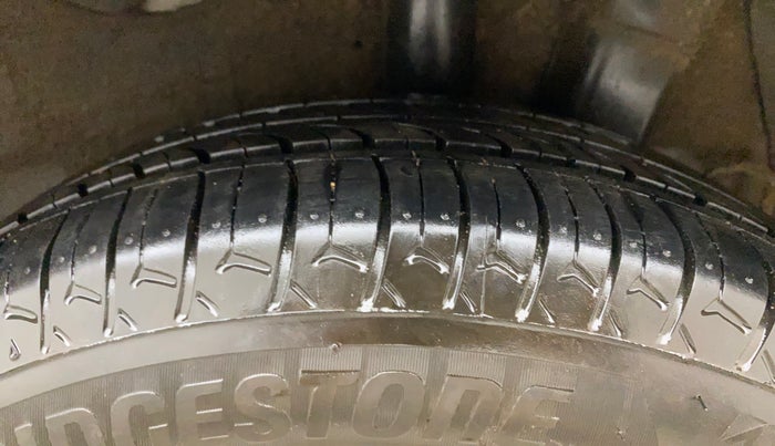 2015 Hyundai Grand i10 ASTA AT 1.2 KAPPA VTVT, Petrol, Automatic, 83,202 km, Left Rear Tyre Tread