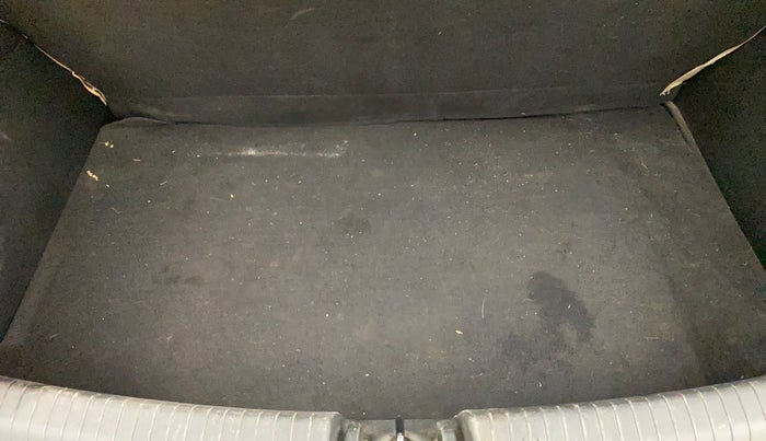 2015 Hyundai Grand i10 ASTA AT 1.2 KAPPA VTVT, Petrol, Automatic, 83,202 km, Boot Inside