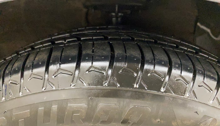 2015 Hyundai Grand i10 ASTA AT 1.2 KAPPA VTVT, Petrol, Automatic, 83,202 km, Right Front Tyre Tread