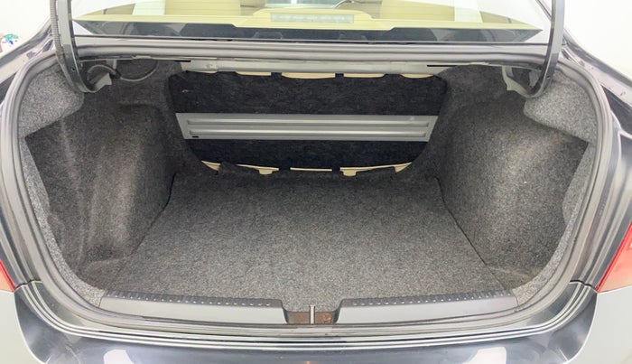 2020 Skoda Rapid AMBITION AT TSI, Petrol, Automatic, 47,837 km, Boot Inside