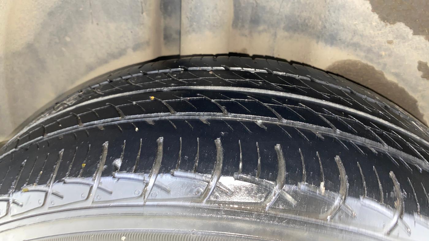 2020 Skoda Rapid AMBITION AT TSI, Petrol, Automatic, 47,837 km, Right Rear Tyre Tread