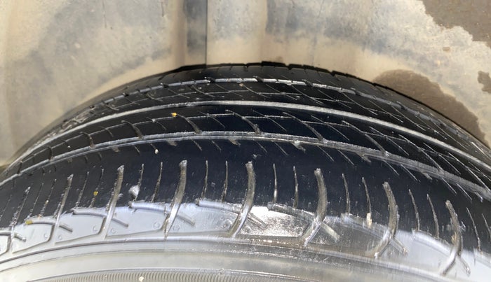 2020 Skoda Rapid AMBITION AT TSI, Petrol, Automatic, 47,837 km, Right Rear Tyre Tread