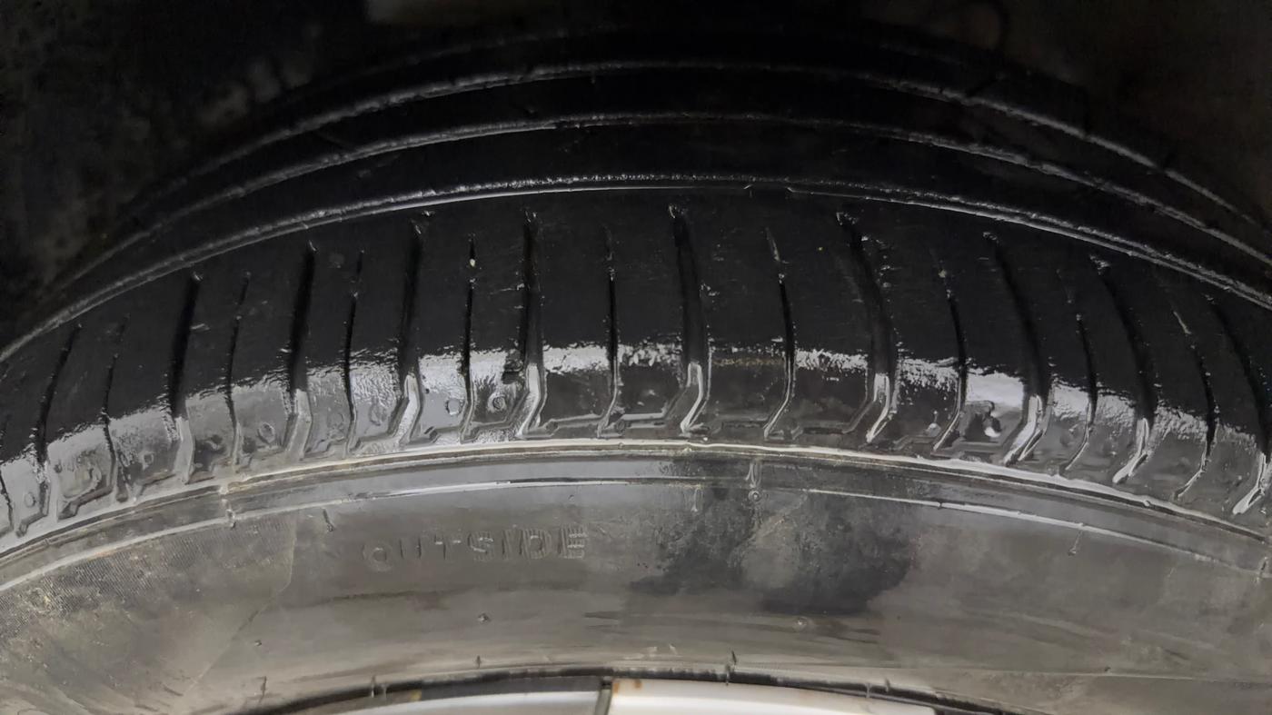 2021 Hyundai VENUE SX 1.0 TURBO, Petrol, Manual, 35,489 km, Left Front Tyre Tread