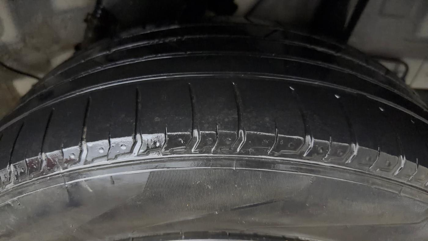 2021 Hyundai VENUE SX 1.0 TURBO, Petrol, Manual, 35,489 km, Left Rear Tyre Tread
