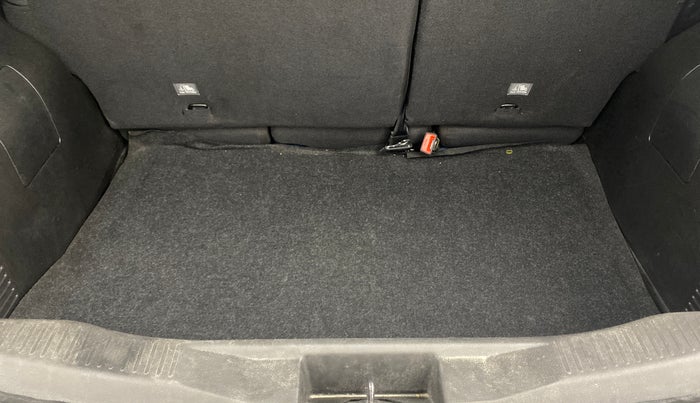 2022 Renault Kiger RXT (O) AMT DUAL TONE, Petrol, Automatic, 55,801 km, Boot Inside