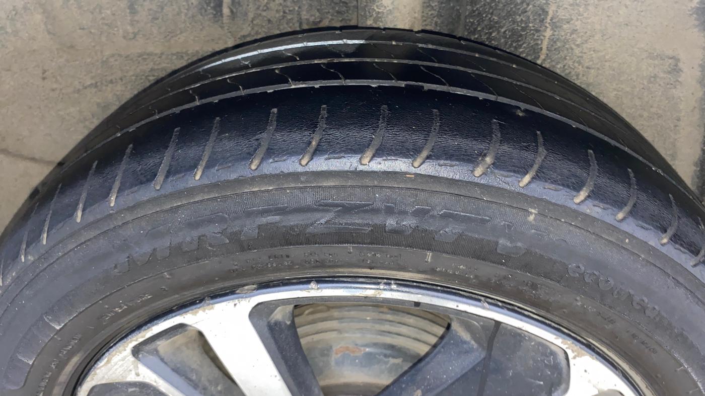 2020 Tata ALTROZ XZ PETROL, Petrol, Manual, 61,590 km, Left Rear Tyre Tread