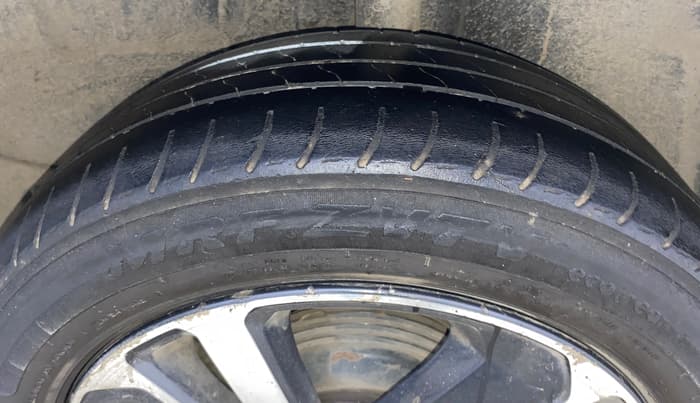 2020 Tata ALTROZ XZ PETROL, Petrol, Manual, 61,590 km, Left Rear Tyre Tread