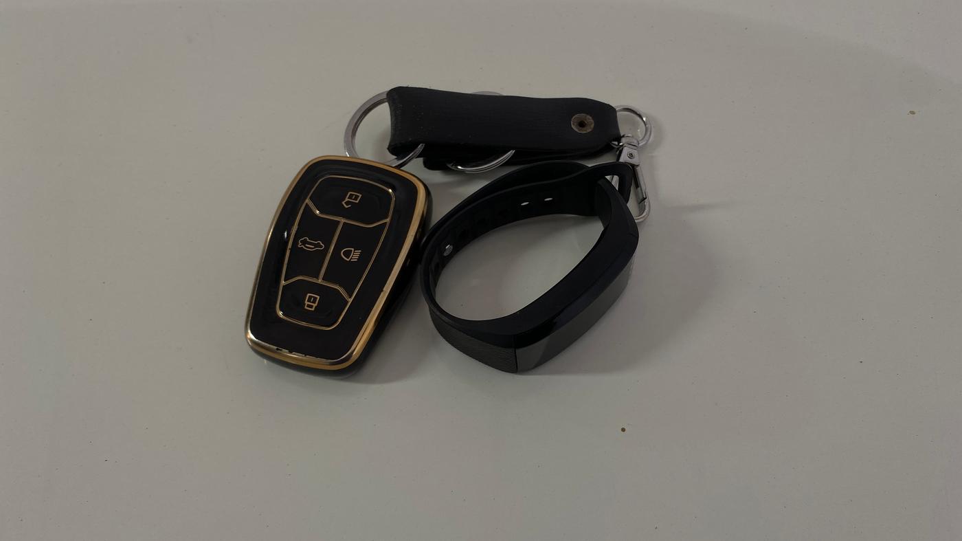2020 Tata ALTROZ XZ PETROL, Petrol, Manual, 61,590 km, Key Close Up