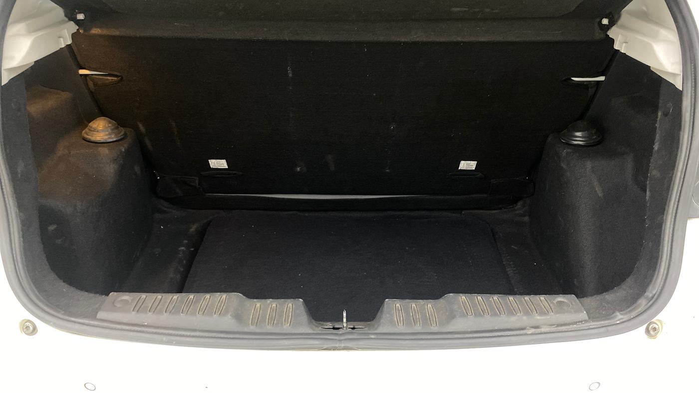 2020 Tata ALTROZ XZ PETROL, Petrol, Manual, 61,590 km, Boot Inside