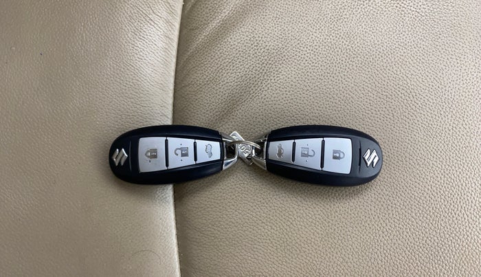 2017 Maruti Ciaz ALPHA  AT 1.4  PETROL, Petrol, Automatic, 18,819 km, Key Close Up
