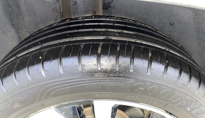 2023 MG HECTOR SAVVY PRO 1.5 TURBO CVT PETROL, Petrol, Automatic, 16,486 km, Right Rear Tyre Tread