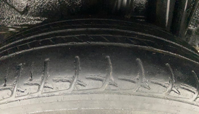 2018 Toyota YARIS J CVT, Petrol, Automatic, 1,04,534 km, Left Rear Tyre Tread