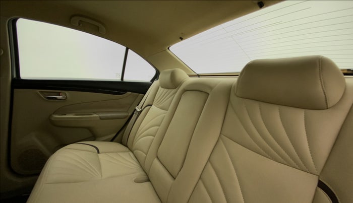 2016 Maruti Ciaz VXI+, Petrol, Manual, 96,802 km, Right Side Rear Door Cabin