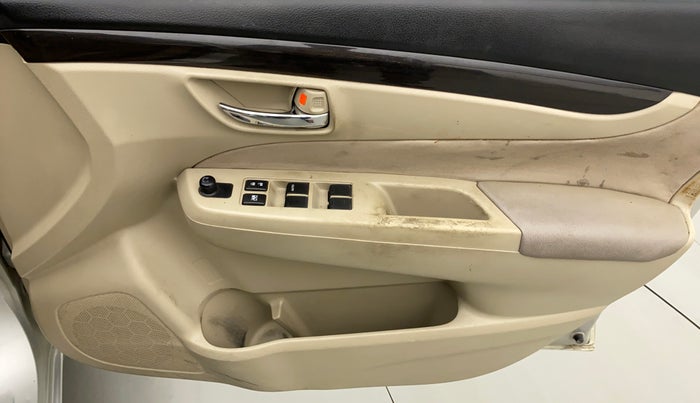 2016 Maruti Ciaz VXI+, Petrol, Manual, 96,802 km, Driver Side Door Panels Control