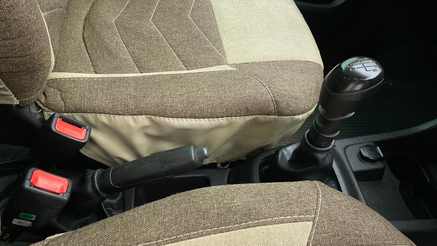 2019 Renault Kwid RXL, Petrol, Manual, 31,893 km, Gear Lever