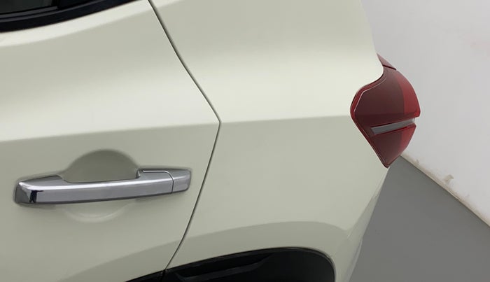 2020 Nissan MAGNITE XV TURBO DUAL TONE, Petrol, Manual, 21,393 km, Left quarter panel - Minor scratches