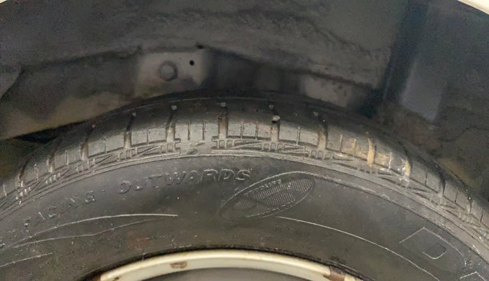 2018 Hyundai Eon ERA +, Petrol, Manual, 37,944 km, Left Rear Tyre Tread