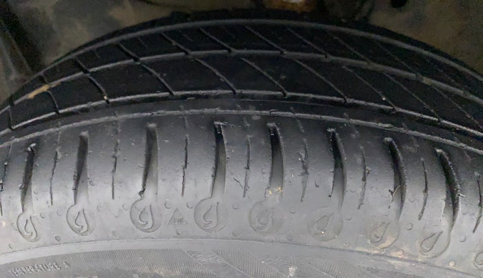 2020 Honda Amaze 1.2L I-VTEC S, Petrol, Manual, 1,03,405 km, Left Front Tyre Tread