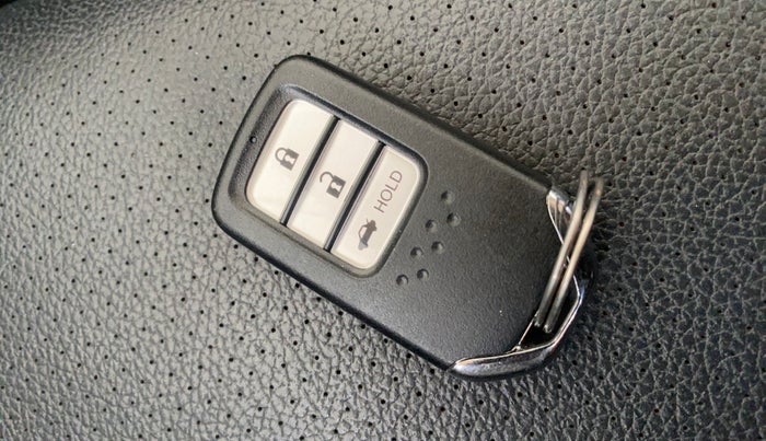 2022 Honda City 1.5L I-VTEC V MT 5TH GEN, Petrol, Manual, 19,988 km, Key Close Up