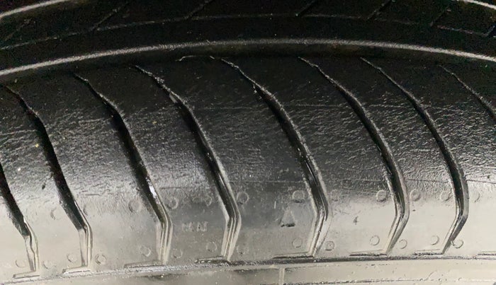 2022 Maruti Vitara Brezza LXI, Petrol, Manual, 13,508 km, Left Front Tyre Tread