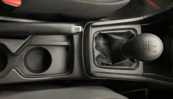 2022 Maruti Vitara Brezza LXI, Petrol, Manual, 13,508 km, Gear Lever