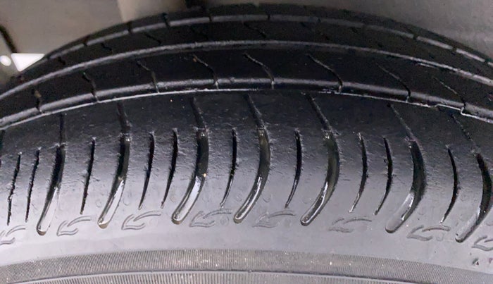 2019 Maruti S PRESSO VXI, Petrol, Manual, 47,095 km, Right Rear Tyre Tread