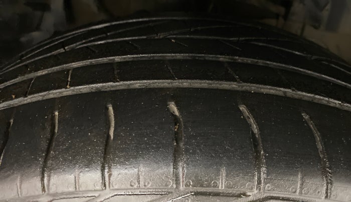 2019 Tata NEXON XZA+ 1.5, Diesel, Automatic, 50,142 km, Right Front Tyre Tread