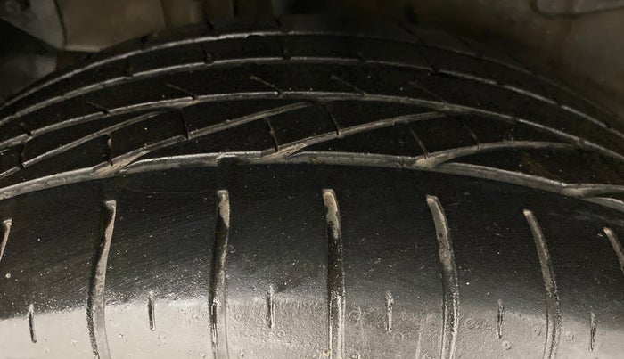 2019 Tata NEXON XZA+ 1.5, Diesel, Automatic, 50,142 km, Right Rear Tyre Tread