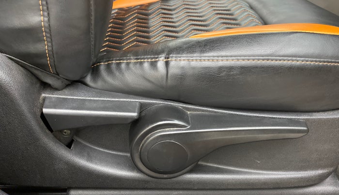 2019 Tata NEXON XZA+ 1.5, Diesel, Automatic, 50,142 km, Driver Side Adjustment Panel