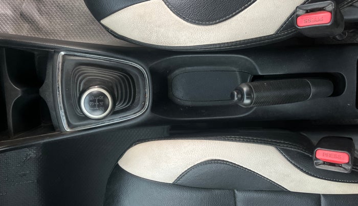 2018 Honda Amaze 1.5L I-DTEC S, Diesel, Manual, 90,285 km, Gear Lever